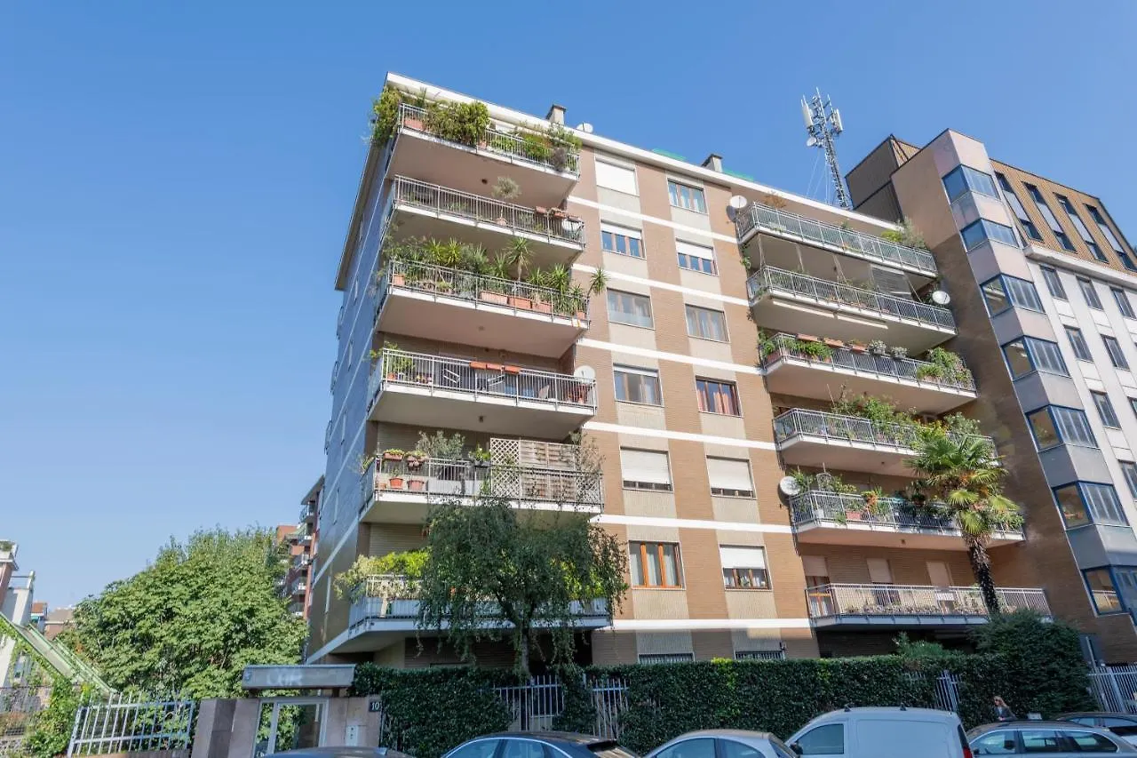 Ferrucci, 10 - Elegante Oasi Urbana A Milano Apartment Italy