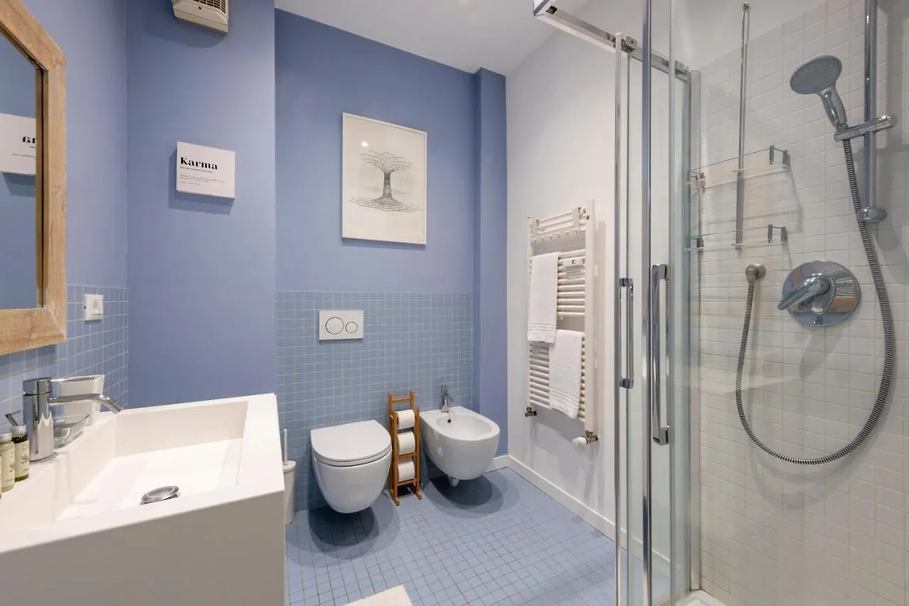 Ferrucci, 10 - Elegante Oasi Urbana A Milano Apartment